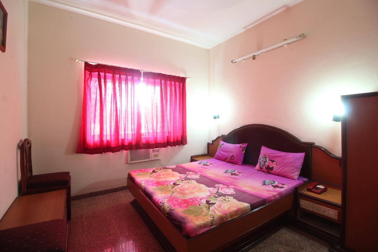 Soubhagya Inn Silvassa Esterno foto