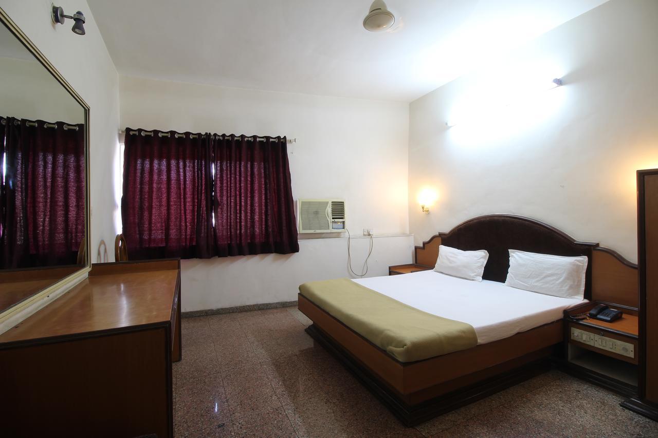 Soubhagya Inn Silvassa Esterno foto